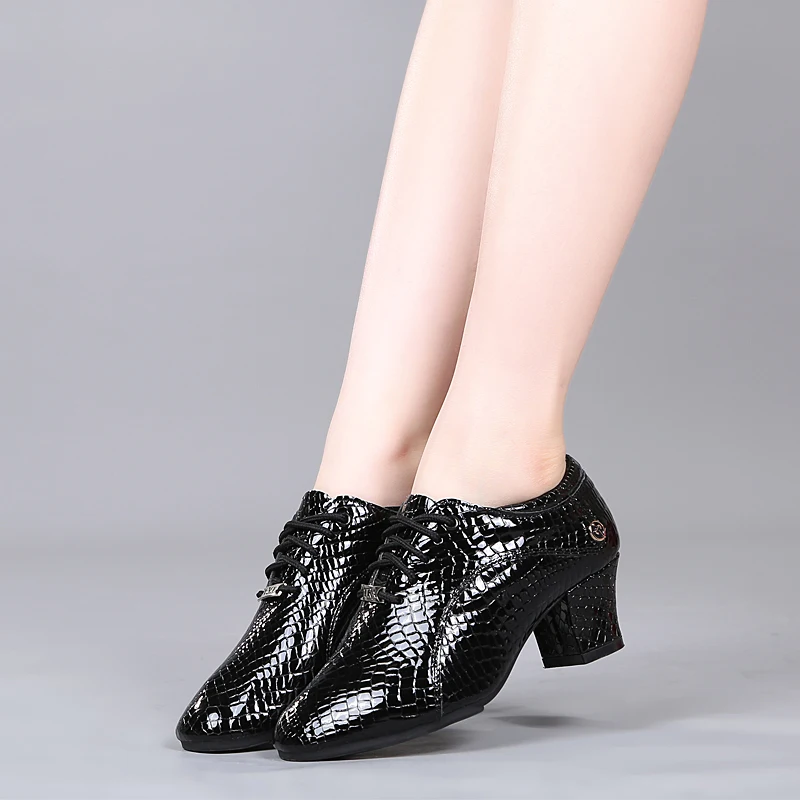 Кроссовки женские из воловьей кожи мягкая подошва квадратные для