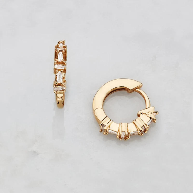 

AIDE Exquisite 925 Sterling Silver Hoop Earrings for Women Mini Geometric Square Zircon Pierced Earings Fine Jewelry kolczyki