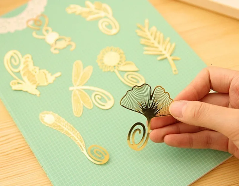2PCS/lot Creative Metal Bookmark Cute Cartoon Book Paper Clip Kawaii Bookmarks Office Decoration Stationary Supplies 01463
