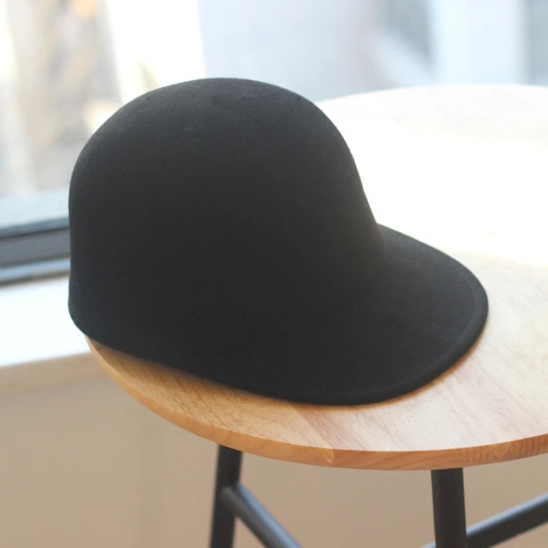 

Women's Woolen Caps Korean Style Wide-Brimmed Hats Retro Knight Hats Casual Baseball Caps for Autumn/Winter Fashion Visors