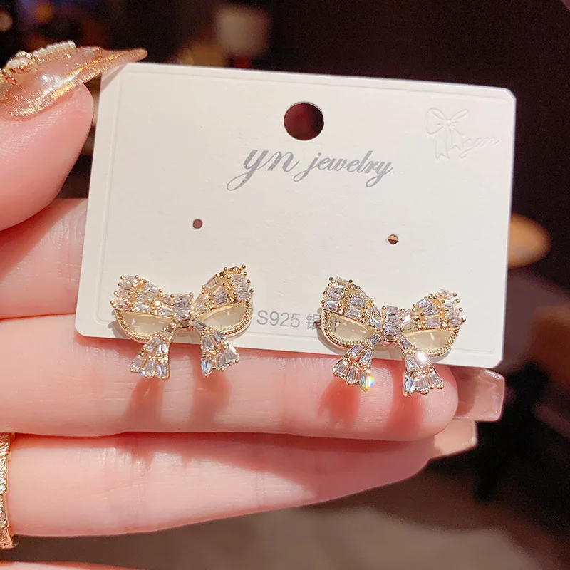

Luxury 14K Real Gold Hollow Zircon Bow Knot Needle Exquisite Stud Earrings for Women Cubic Zircon ZC Earrings