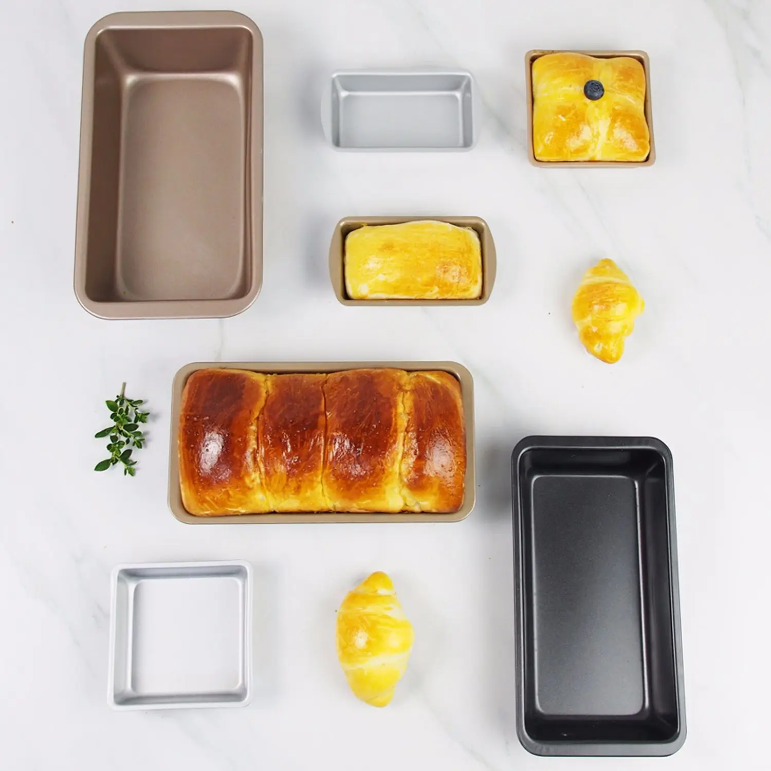 

9-inch Rectangular Non-stick Baking Tray Bread Mold Cake Mold Bread Toast Box Heat-resistant