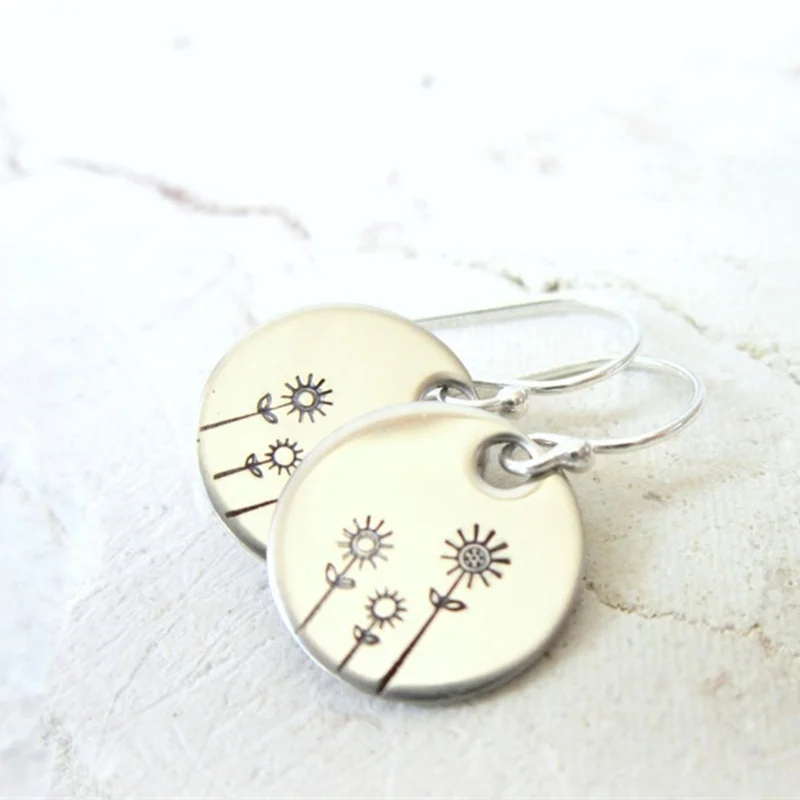 

Small Silver Plated Dandelion Earrings Flower Dangle Earrings for Women Female Party Fashion Jewelry Gifts