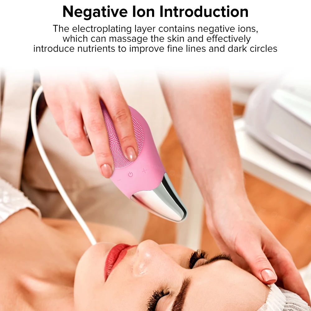 Силиконовая Очищающая щетка для лица глубокое очищение пор средство массажа