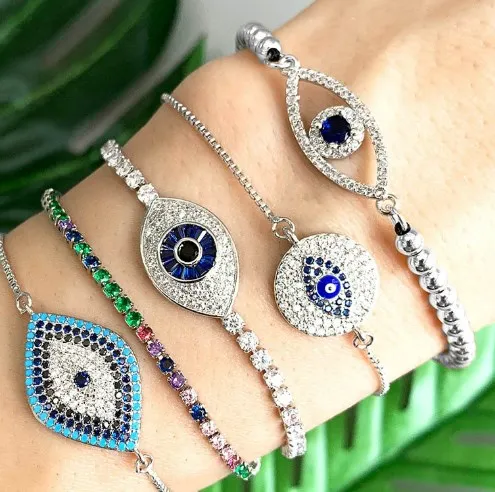 Браслет Турецкий сглаза с разноцветными кристаллами и микрозакрепкой из фианита