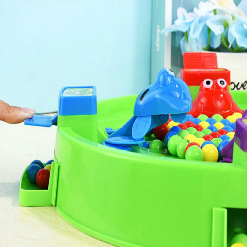 Feeding Little Pearl Frog Eating Beans Playing Brain Games Parent-Child Toys For Children Having Fun Toy | Игрушки и хобби