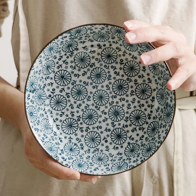 Фарфоровая тарелка домашняя обеденная ручной подглазурная роспись цветная для