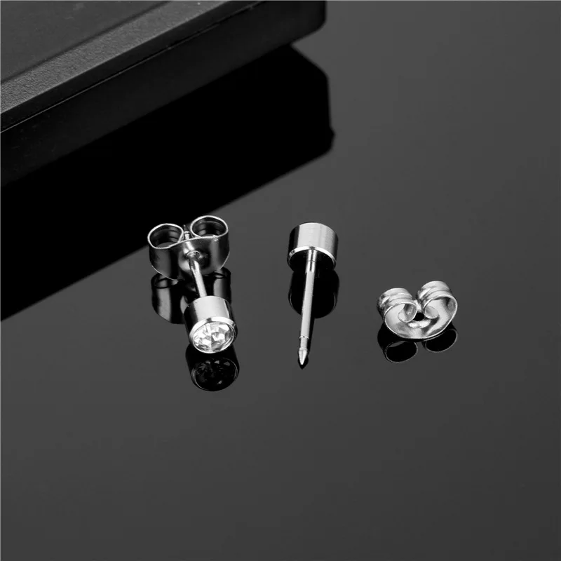 

1Pcs/Simple Fashion Stainless Steel Earrings Men&Women Temperament Rhinestone Punk Earring Casual Couple Wild Jewelry Gift