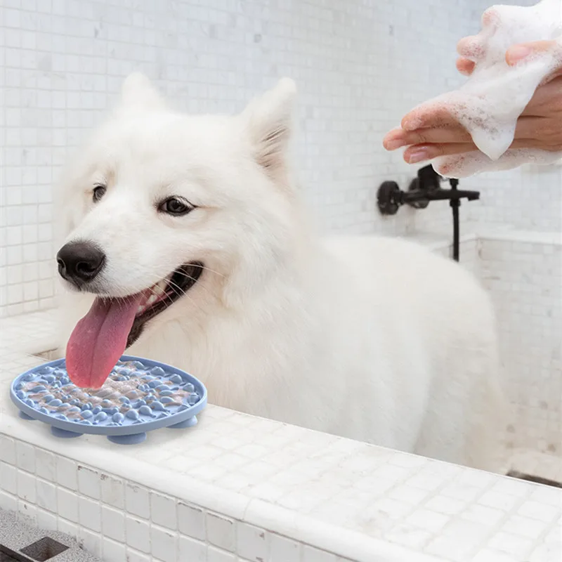 

Silicone Dog Lick Mat for Dogs Pet Slow Food Plate Dog Bathing Distraction Silicone Dog Sucker Food Training Pet Feeder Supplies