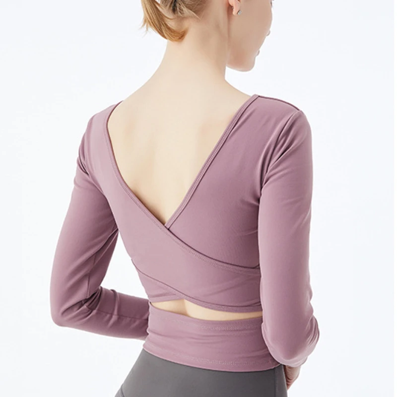 

Women Sexy Short Backless Yoga Top Long Sleeve with Chest Pad Lightweight Sports Fitness Running High Stretch Sports Top