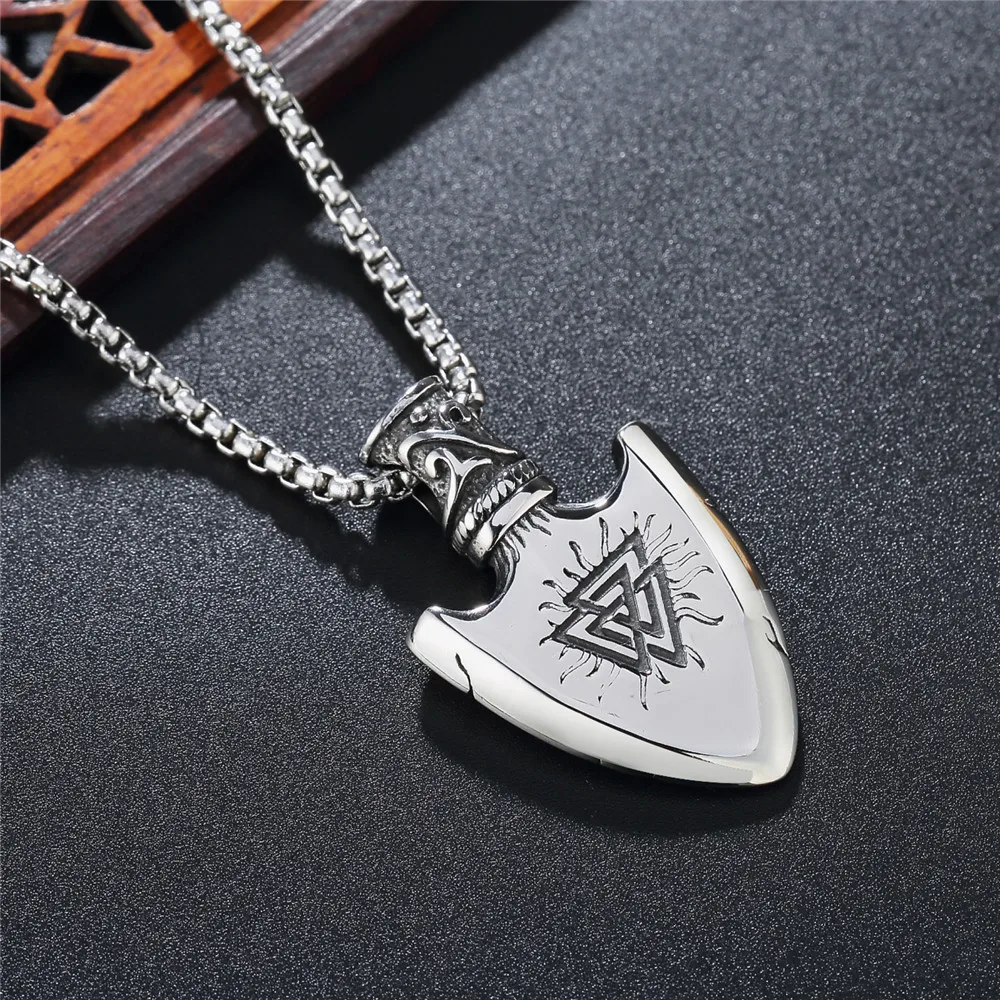 Ожерелье из нержавеющей стали для мужчин Двусторонняя подвеска-копье с компасом