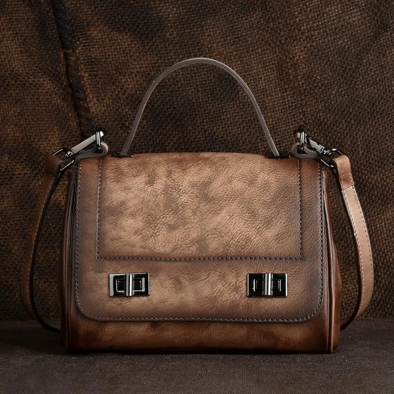 

2020 New Women's Pack Winter Top Cowhide Temperament 100 retro women's pack texture small square bag travel bag women's purse
