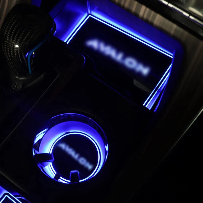 Barato QHCP-caja De Almacenamiento LED, Almohadilla De Lámpara Ambiental, Soporte Para Vasos, Esteras, Luz Azul, Acrílico, Accesorios Decorativos Para Toyota Avalon 2019