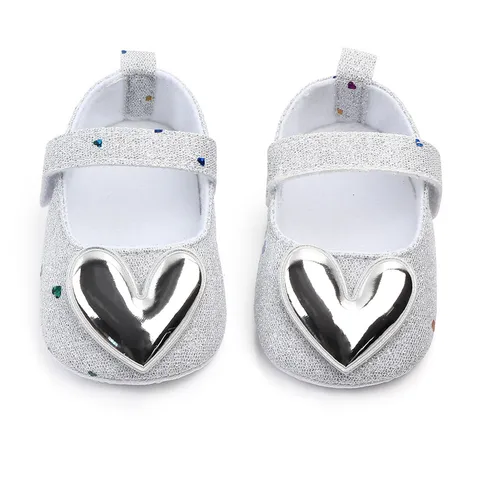 Туфли детские на мягкой подошве, с блестками, в форме сердца