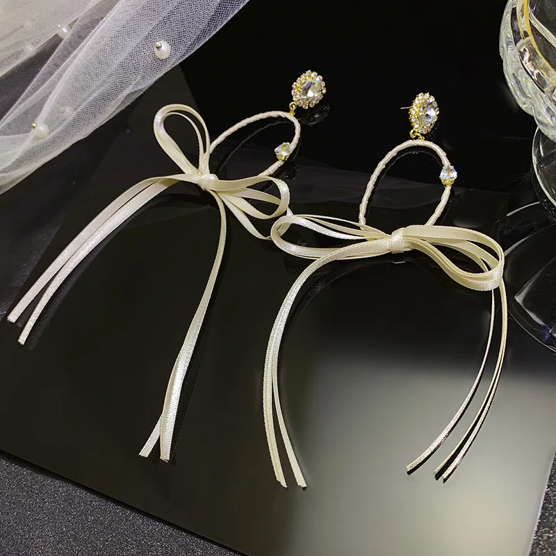 Длинные блестящие серьги подвески TIMEONLY в Корейском стиле с бантом и кристаллами