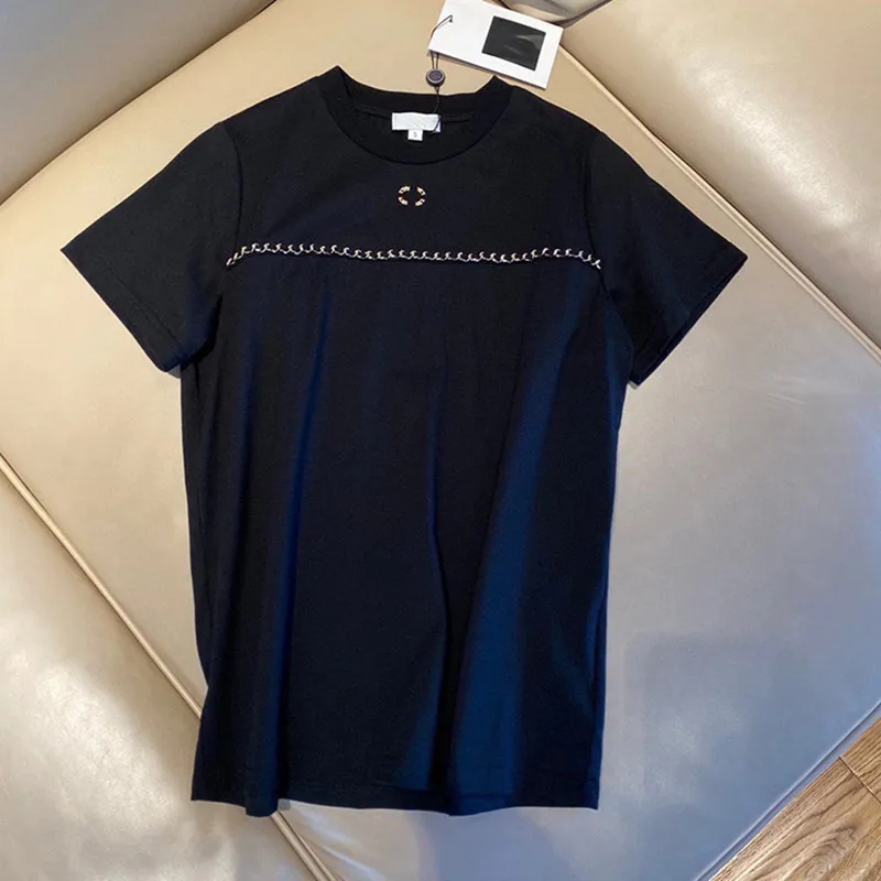 

2021 Summer New European Simple Style Metal Letter Hardware Chain Woven Round Neck Short-Sleeved T-Shirt Women