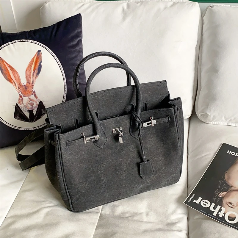 

Women's Handbags