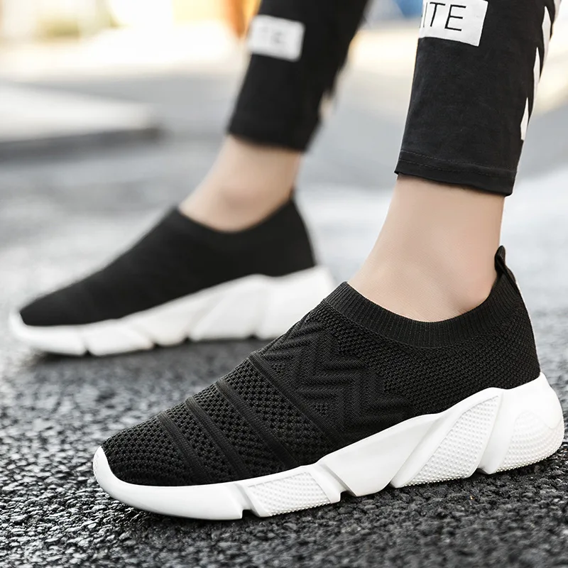 Ссветильник дышащие лоферы на мягкой подошве модные белые кроссовки женские