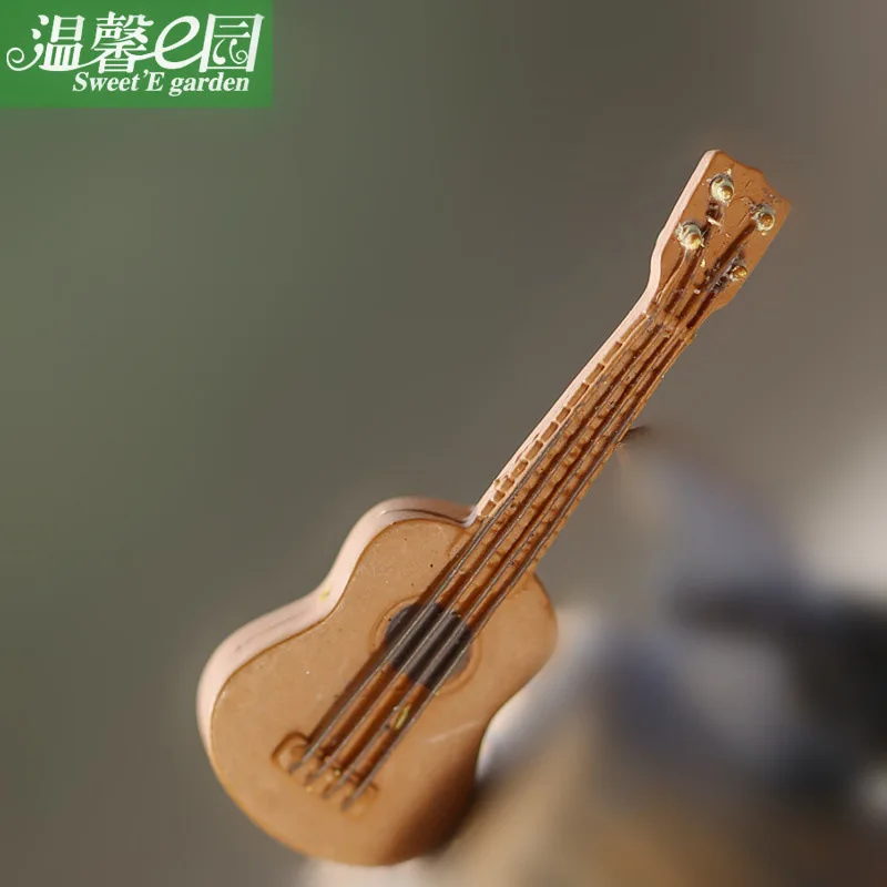 Мини гитара Музыкальные инструменты маленькая статуя фигурка маленькие поделки