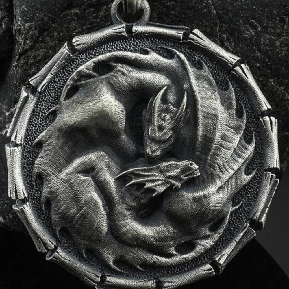 

Round Dragon Necklace Pterodactyl Pendant Men's Nordic Amulet Hot Sweater Chain Men's Necklace
