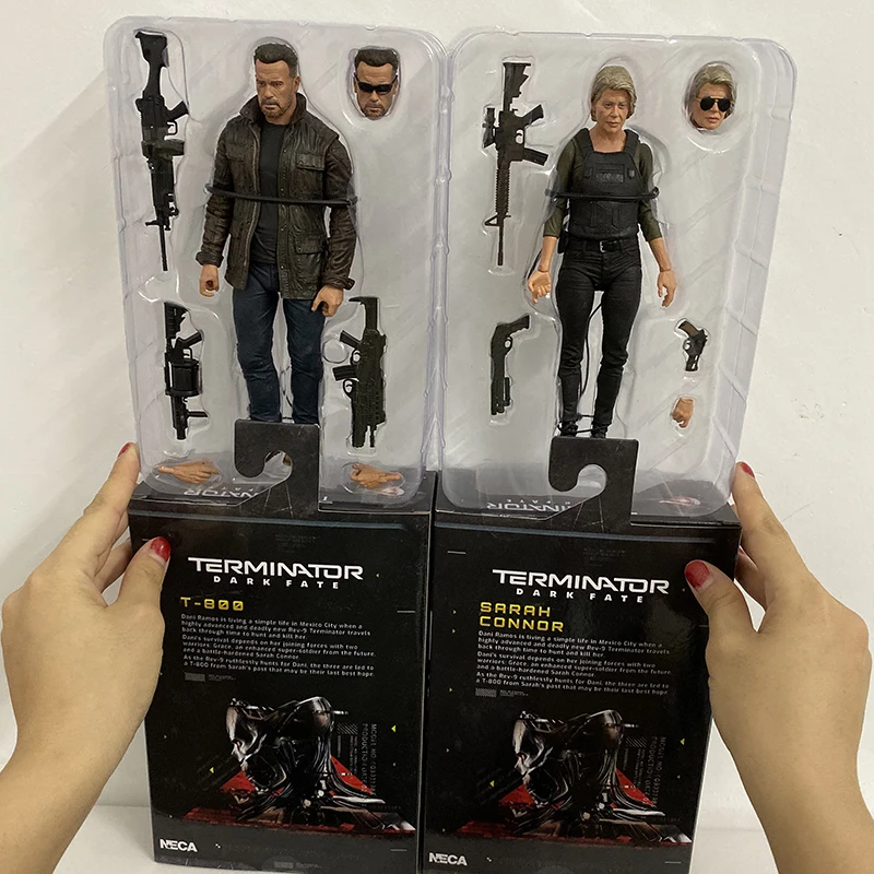 

NECA Terminator T-800 Dark Fate Sarah Connor PVC Action Figure Model Toy Doll Gift