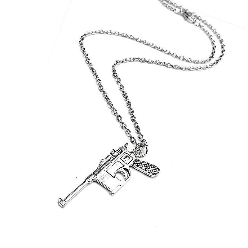 

1PCS 2020 New Pistol Model Necklace Top Three Pistol Model Necklace Fashion Sweater Chain