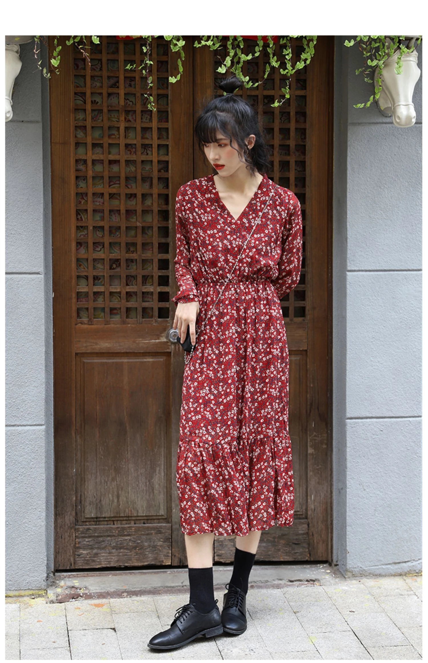 

New Autumn / Winter 2020, Women's Retro Sexy Red Knitted Sweater, Round Neck Pullover Long Sleeve Large Size Top Fashion