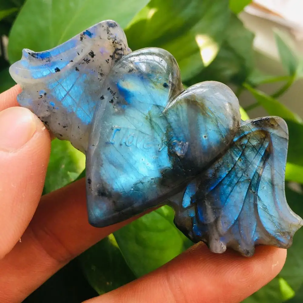

Natural labrador stone carves the gift of heart love 1pcs