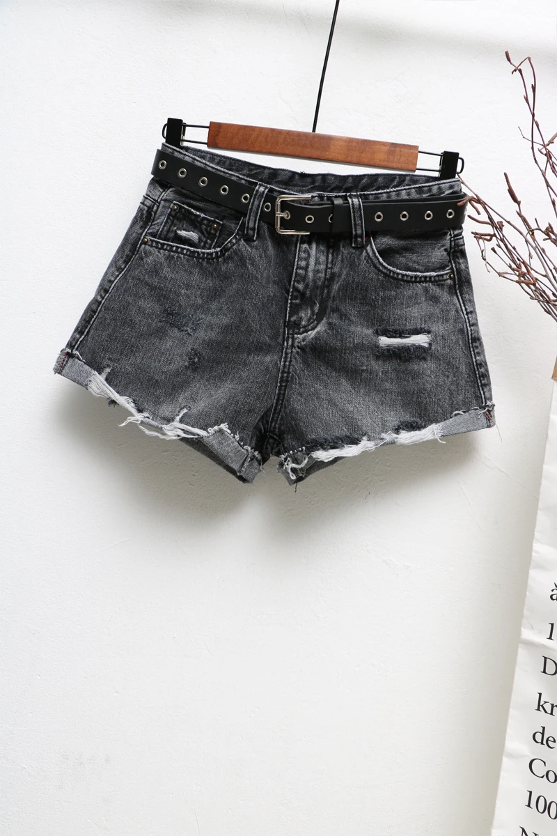 

Smoke grey denim shorts women's 2021 spring and summer new high waist with curled edge and holes, wide leg, loose and thin hot