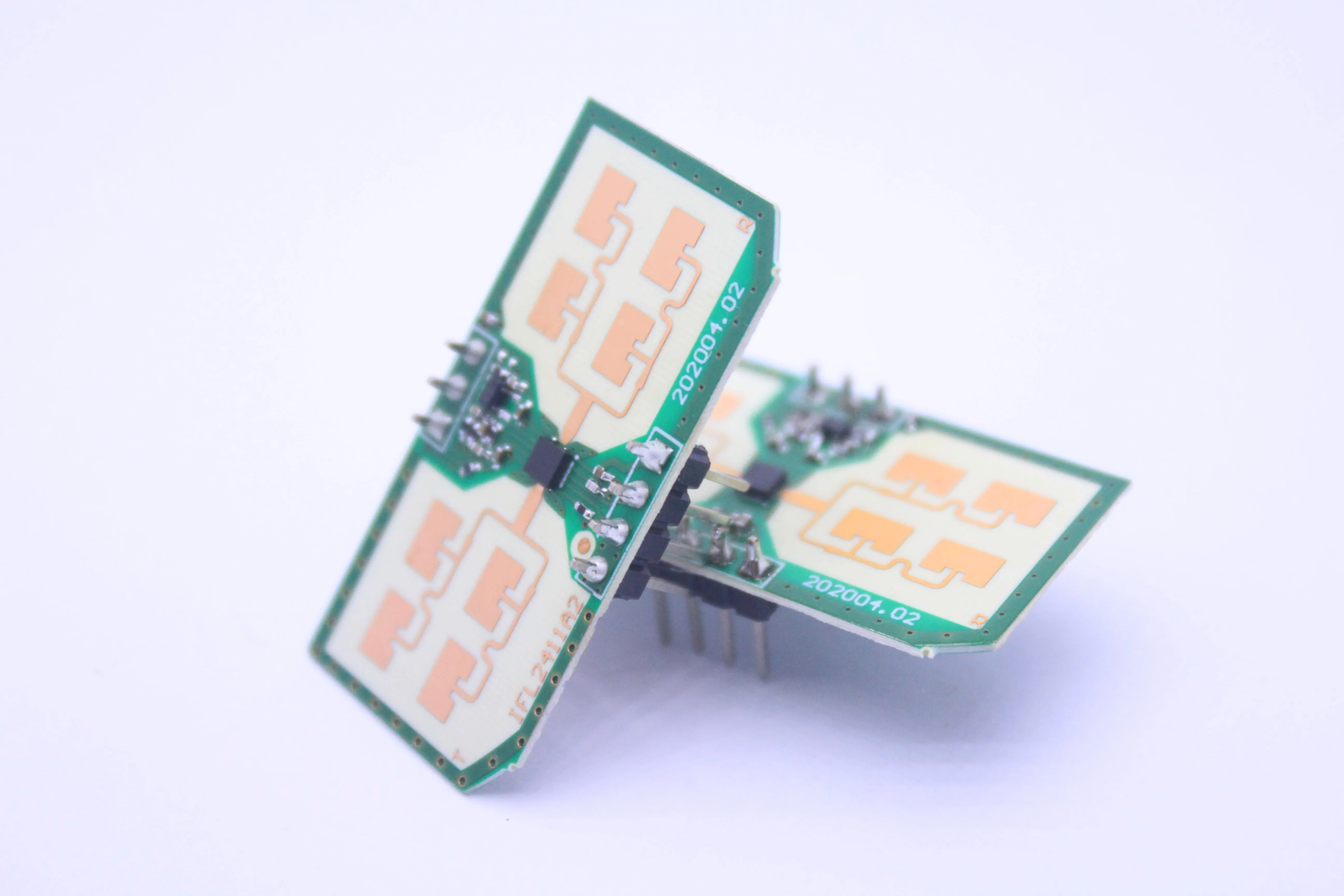 

1pcs Parking Space Detection Dual-mode Geomagnetic 24G Millimeter Wave Radar Doppler Speed Measurement FMCW IFL2411A
