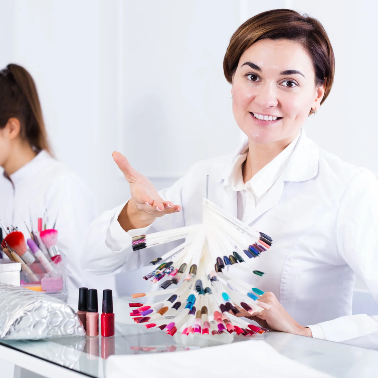 

120pcs Nail Tips Sticks Display Stand Spiral Display Shelf for UV Nail Polish Color Chart (Clear)