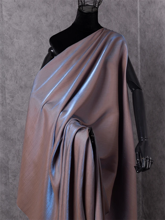 Утолщенные стеклянные шелковые градиентные ткани складки текстура линии против