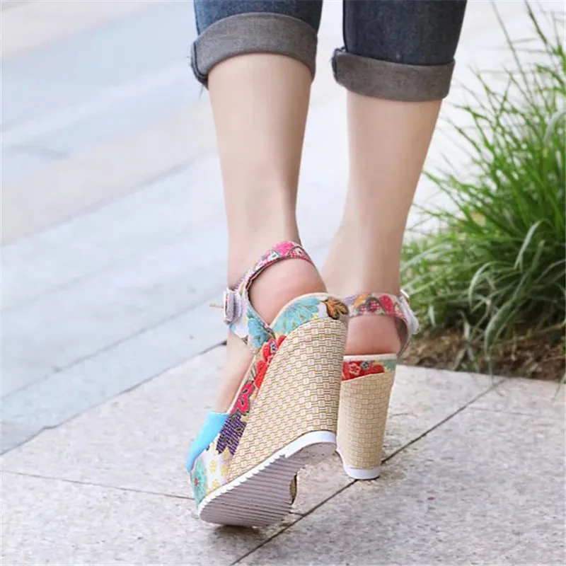 

2020 New Designer Print Sandals Roman Sandals High Quality Wedges High Heels Peep-Toe Platform Shoes Woman Sandalia