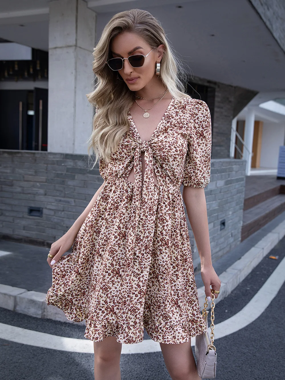 

Fashion Women Short Sleeve Printed Dress Chest Hollow Out Irregular Hem Summer Beach Dresses