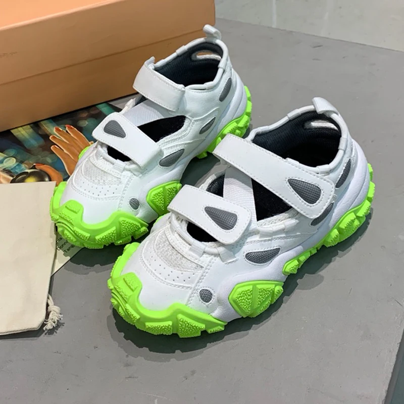 

2021 High Quality Brand Fashion Women Sneakers Mesh Casual Platform Trainers Shoes Flat Heels Shoes Female Cutout Casual Shoes