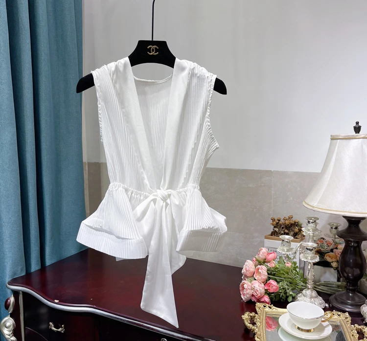 

2021 Summer Ladies Cross V-neck Shirt Fitted Waist Bubble Top Women's Pleated Ruffled Hem Sleeveless Blouse Lace-up Plain Blusas