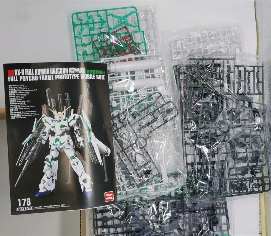 

Daban Model 1/144 HG HGUC 178 RX-O Full Armor Unicron Gundam Full Assembly Moble Suit Kits Robot action figure In Box