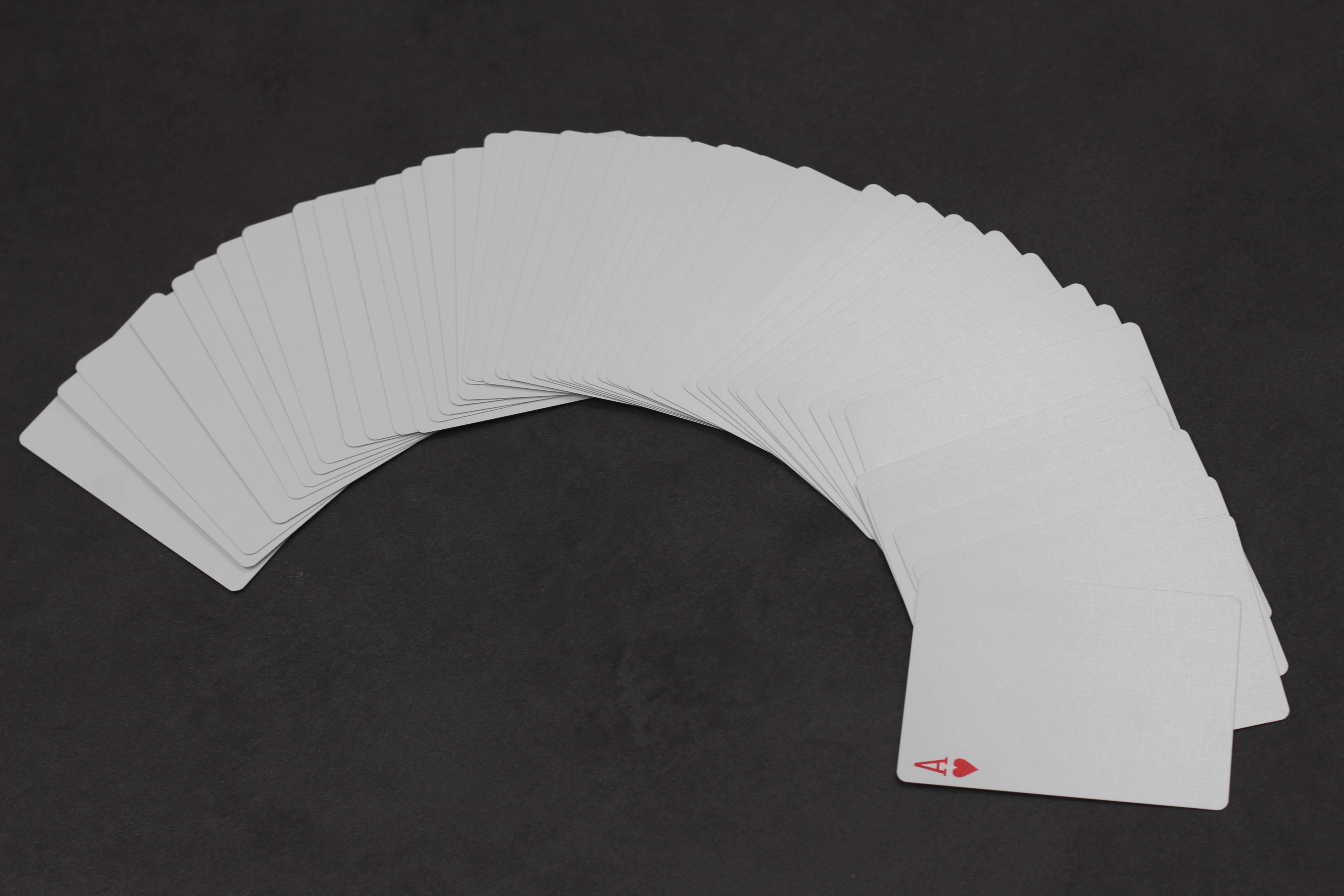 Настоятельно рекомендуем! 1 шт. 52 оттенки красного трюка от Shin - Magic Tricks