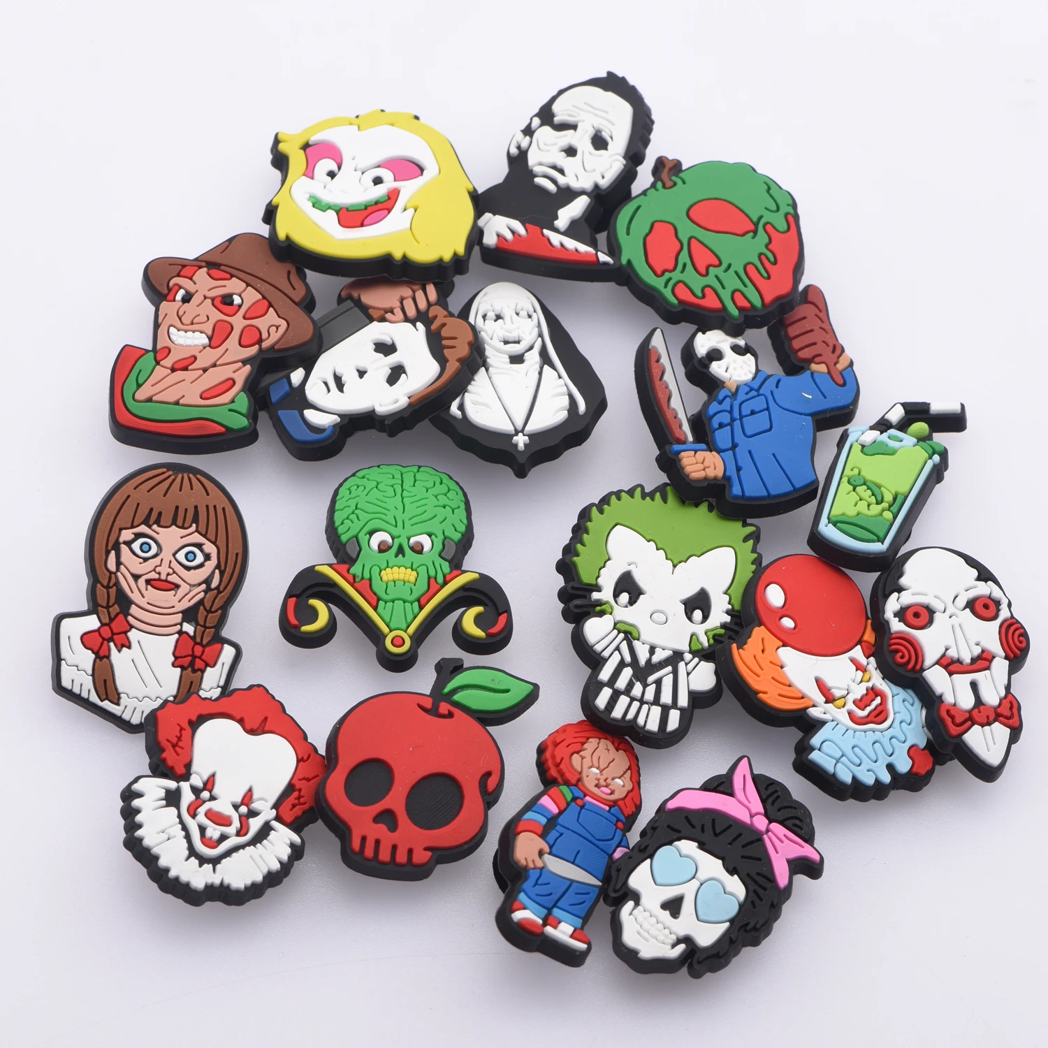 Hot Sale 1 Pcs Adult Croc Shoe Charms American Film Horror Movie Women Clog Shoes Accessories Smile PVC Decorations AKA SAROR