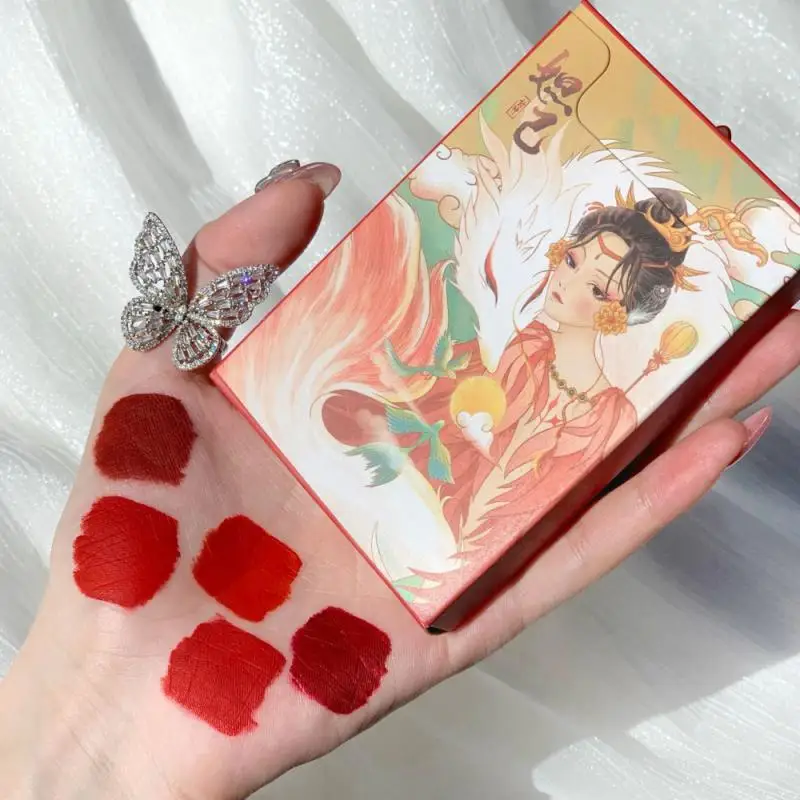 Матовая бархатная водостойкая губная помада в тюбике 5 цветов| |