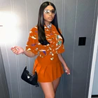 В комплекте комплект с юбкой и футболкой комплект одежды 2021 Весенняя мода темперамент новые экзотические печати Y2K короткий рукав Футболка Женская высокая юбка с тонкой талией, костюм