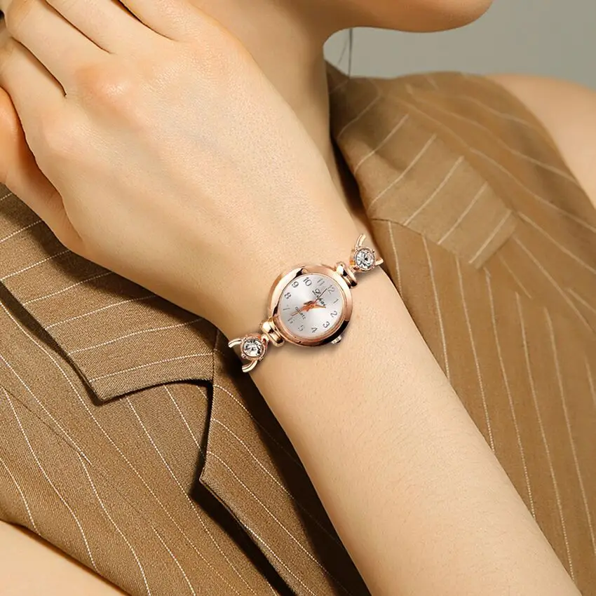 

Ladies Elegant Wrist Watches Women Bracelet Rhinestones Analog Quartz Watch WomenS Crystal Small Dial Watch Reloj Stylish