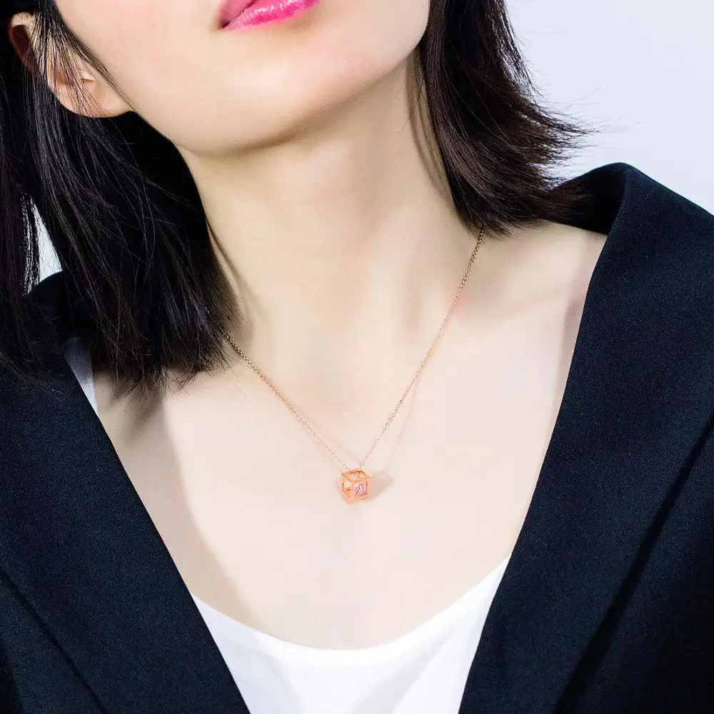 

OPK Geometric Jewelry Simple Korean Trendy Female Rose Gold Square Necklace
