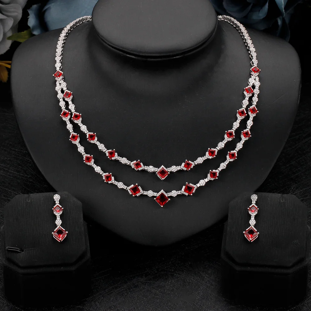 

Комплект из колье и серёг, с фианитом, 2 шт.