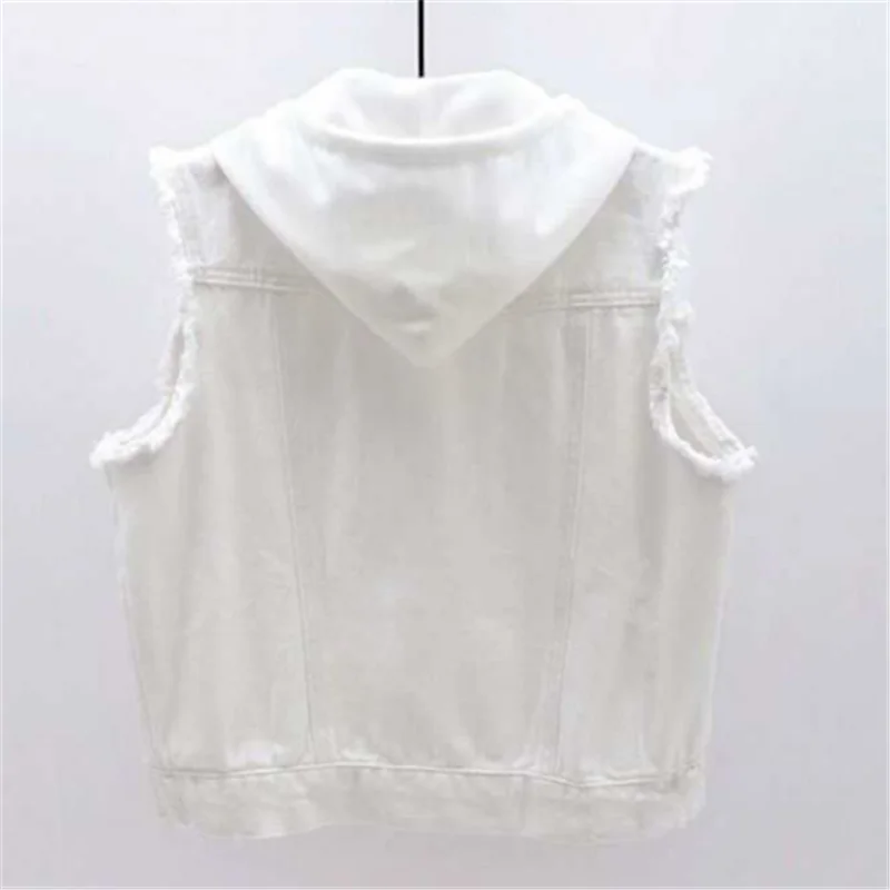 Женская джинсовая куртка с капюшоном черно-белая короткая безрукавка без