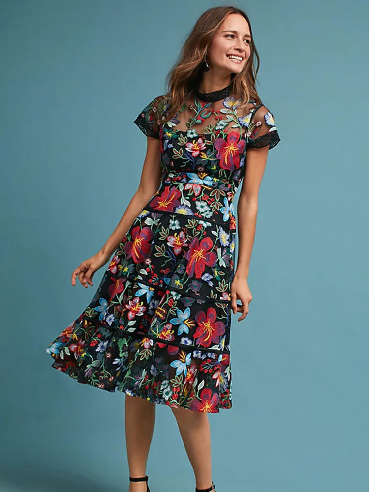 Женское платье с коротким рукавом VERHELLEN модельное дизайнерское Сетчатое