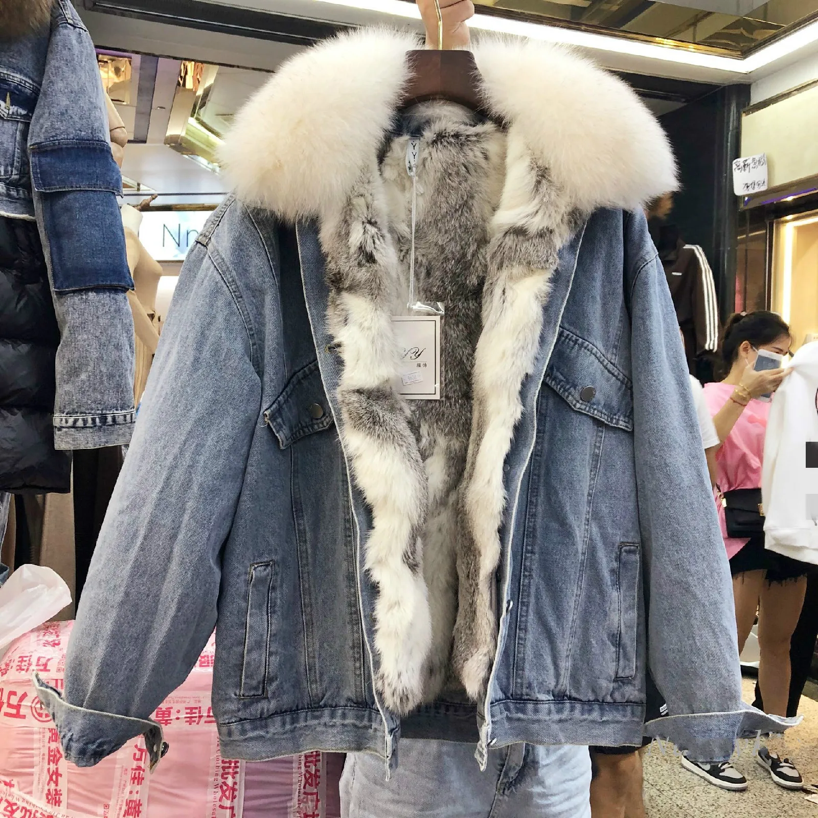 

Plus Thickening Rabbit Fur Denim Jacket Women's 2020 New Loose Natural Fox Fur Collar Jean Coat Female Lady Warm Street Overcoat