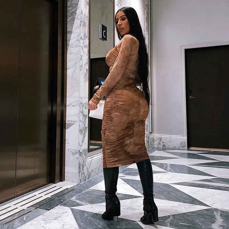 Женское облегающее платье с длинным рукавом вечернее средней длины принтом на