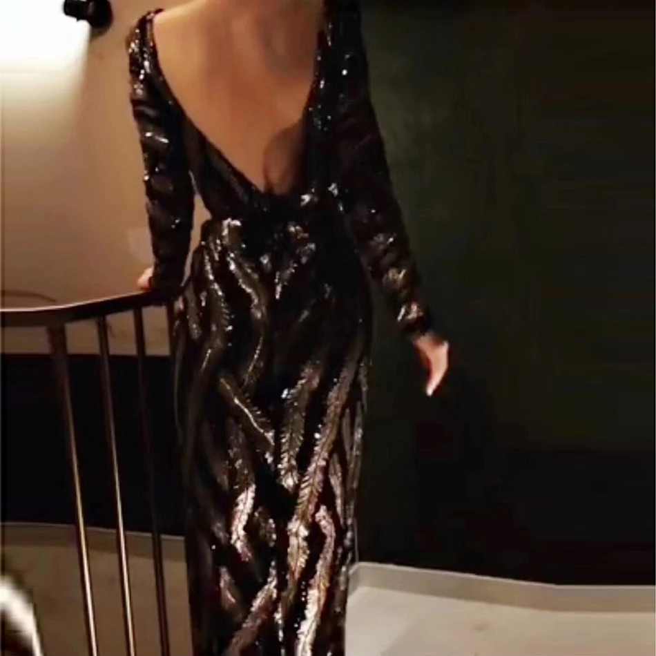 Женское вечернее платье с блестками длинное облегающее длинным рукавом и