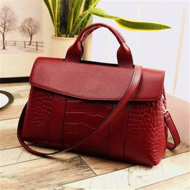 

New Fashion High Quality Sexy Boa Pattern Embossed Leather Lady Shoulder Crossbody Handbags Designer Women Messenger Totes Bag